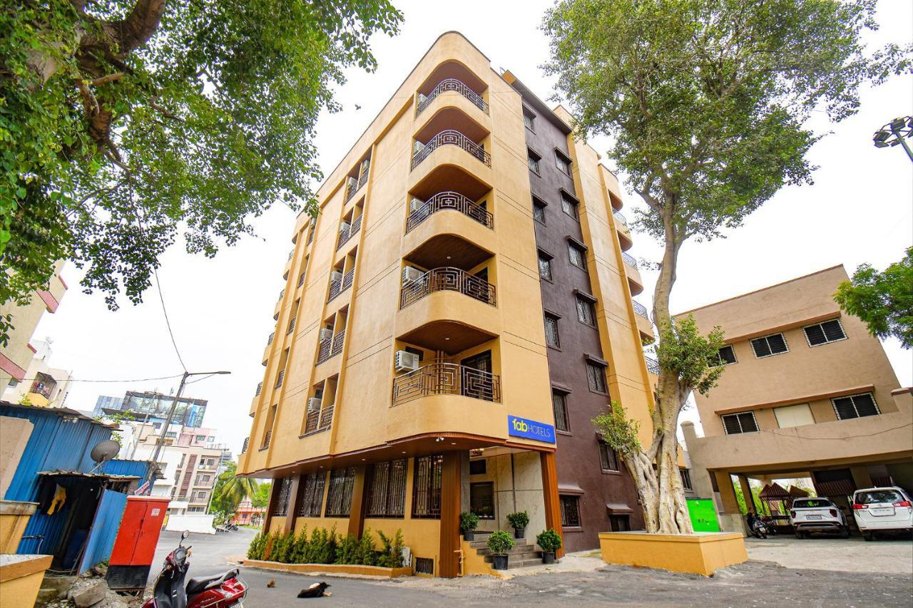 Fabhotel Gaurav Galaxy Pune Exterior photo